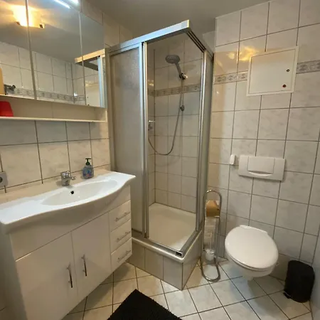 Grosses Und Modernes Fuer 3 Gaeste