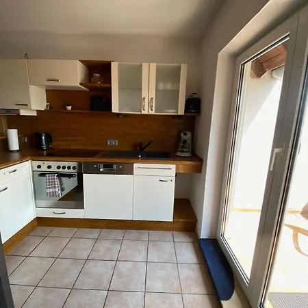 Appartement Grosses Und Modernes Fuer 3 Gaeste